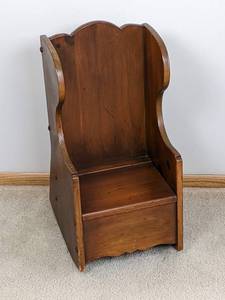 lot 72 image: Vintage Kids Rocking Chair with Storage