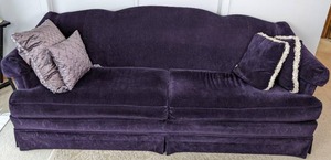 lot 10 image: Purple Thomasville Sofa w Pillows