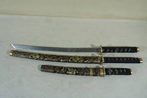 lot 182 image: 3 Piece Sword Set