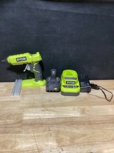 RYOBI ONE 18V Cordless Full Size Glue Gun Kit with 1.5 Ah Battery, 18V Charger, and (3) 12 in. Glue Sticks. See Pictures