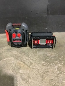 lot 47 image: Vector 15 Amp Automatic 12V Battery Charger & Vector 700 Peak Amp Jump Starter, One USB Charging Port, Rechargeable. See Pictures