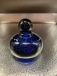 lot 28 image: Signed Andrew Shea Art Glass Perfume Bottle