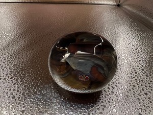 lot 32 image: Signed Robinson Scott Paperweight 1984