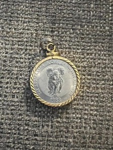 lot 73 image: Amazing 14 Ounce Platinum Charm - The Australian Koala