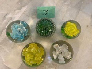 lot 59 image: Nice Mixed Lot of Paperweights Number 3