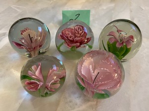 lot 58 image: Mixed Lot of Paperweights Number 2