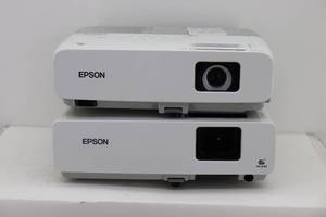 (2) PowerLite 84 & 822 Projectors