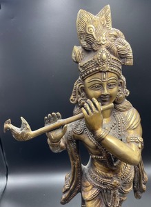 lot 157 image: Brass Fluting Krishna Statue
