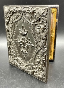 lot 125 image: Antique Foldable Photo Frame with Two Antique Photos