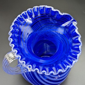 lot 44 image: Vintage Blue and White Swirled Art Glass Pitcher