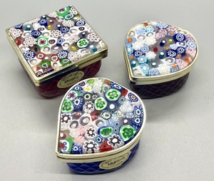 lot 209 image: 3 Stunning Murano Trinket Boxes