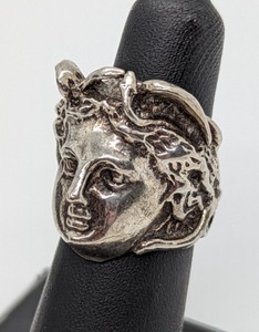lot 329 image: Sterling Silver Figural Medusa Ring
