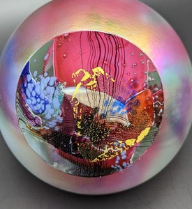 lot 337 image: Signed Iridescent Art Glass Paperweight