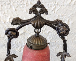 lot 336 image: Bronze Cherub Table Lamp