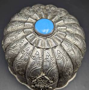 lot 374 image: Ornate Moroccan Trinket Box