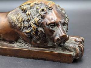 lot 380 image: Bronze Lion SculptureBookend