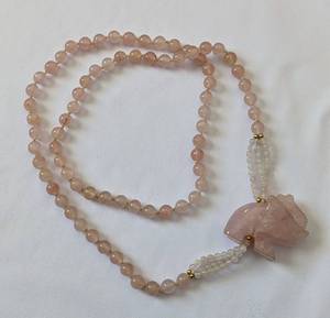 lot 333A image: Carved Rose Quartz Elephant Beaded Necklace