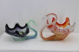 (2) Glass Swans