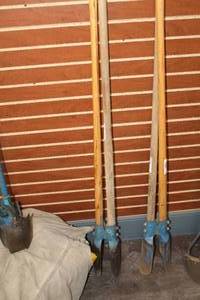 lot 242 image: Post Hole Digger