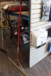lot 253 image: Razorback Lightweight Aluminum 36 Landscape Rake