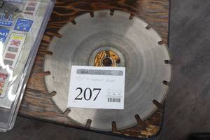 lot 207 image: 14 Asphalt Saw Blade