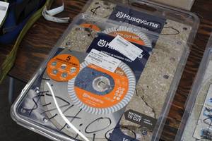 lot 209 image: Lot of (2) Husqvarna 14 Diamond Blades (New )