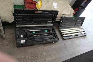 lot 268 image: Lot of (2) Crain Cutter Co #500 Junior Power Stretcher with Extension Poles, Plastic Carry Case