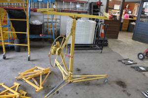 lot 128 image: Telpro PanelLift Dry Wall Lift