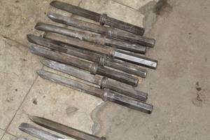 lot 337 image: Lot of (8) Jack Hammer Bits