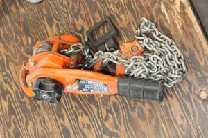 lot 186 image: American Power Pull Corp Puller 705 34-Ton Chain Puller