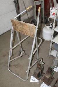 lot 324 image: Outboard Boat Motor Dolly