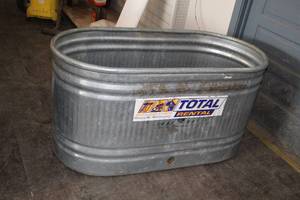 lot 392 image: Metal Trough Cooler