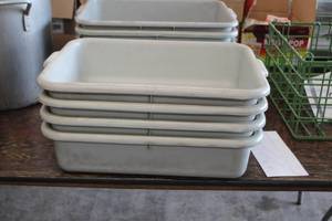 lot 412 image: Lot of (4) Plastic Totes