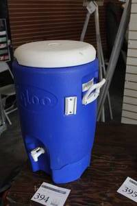 lot 394 image: Igloo Plastic Water Cooler 5-Gallon