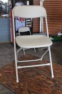 lot 534 image: Lot of (10) PlasticMetal Folding Banquet Chairs