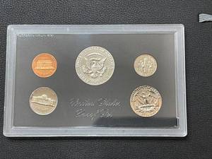 lot 29 image: 1969 Proof Set