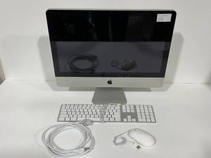 Apple iMac 21.5 Desktop Computer