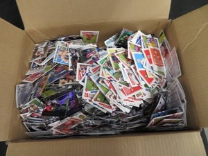 LOT OF SPORTS CARDS
