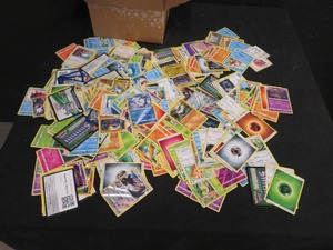 SMALL POKEMAN CARD LOT
