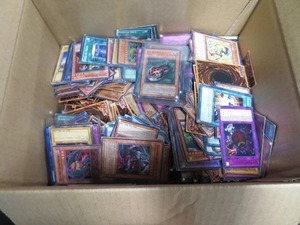 YU-GI-OH CARD COLLECTION LOT