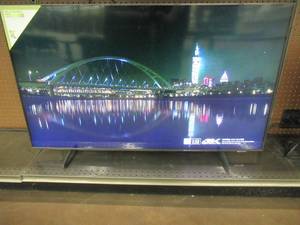 Samsung - 50 Class Q60A Series QLED 4K UHD Smart Tizen TV Model QN50Q60AAFXZA, With Remote - Multiple Scratches Left of Center (See Photos).