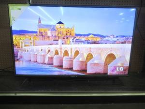VIZIO V-Series� 43 Class (42.5 Diag.) 4K HDR Smart TV, V435-H1, With Remote.