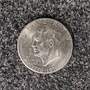 Bi-Centennial Eisenhower Ike Dollar Coin 1776-1976