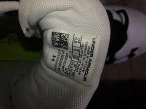 lot 13 image: Under Armour Harper 4 Mens Baseball Cleat
