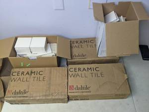 lot 115 image: Set of 5 Assorted Boxes of Daltile White Ceramic Wall Tiles - Z