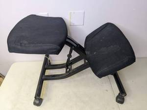 lot 124 image: Ergonomic Kneeling Office Chair - Z