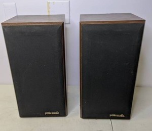 lot 108 image: Vintage Polk Audio Monitor Bookshelf Speakers - Z
