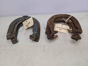 lot 142 image: Vintage Horseshoe Set and Diamond Duluth Mismatched Horseshoes - R