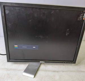 lot 193 image: 20 Dell Monitor - Z