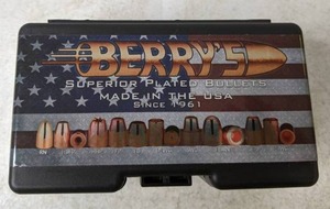 lot 23 image: Box of Berrys Superior Plated Bullets 9mm - Z
